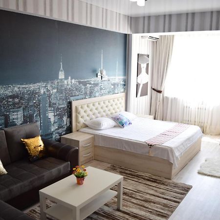 Studio Boutique Apartment Bishkek Exterior foto