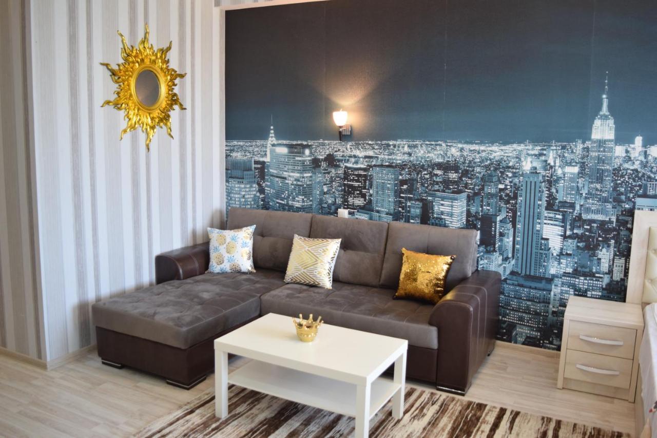 Studio Boutique Apartment Bishkek Exterior foto