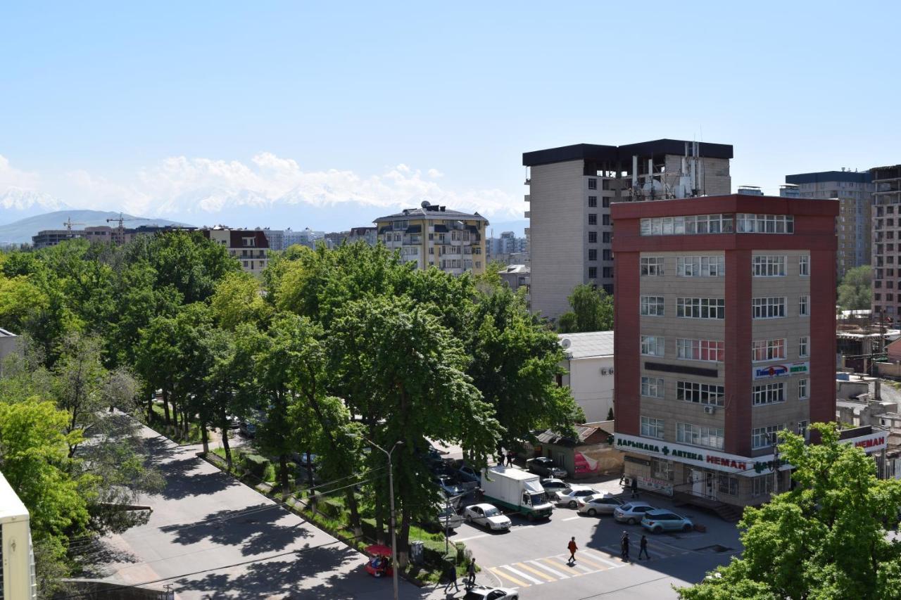 Studio Boutique Apartment Bishkek Exterior foto